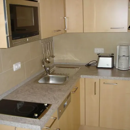 Friedhofsweg, Haberland